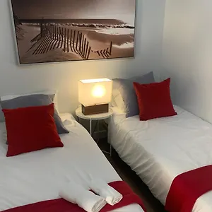  Apartamento Piso Amplio Frente Al Mar En Pleno Paseo Marítimo. España